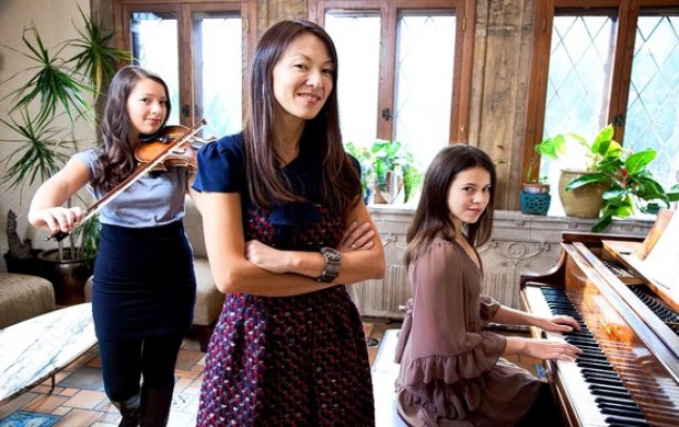 Amy Chua with daughters